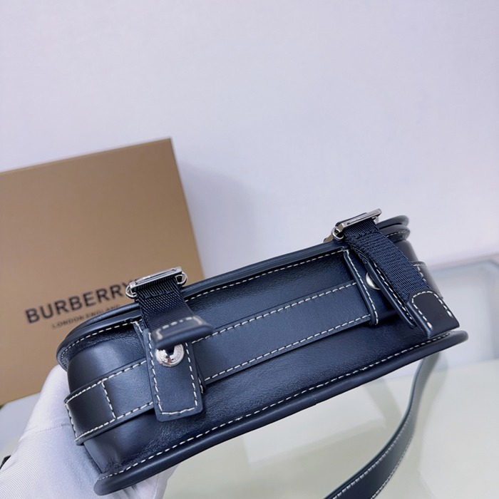 BURBERRY チェックエコキャンバスメッセンジャー サイズ:22x19cm