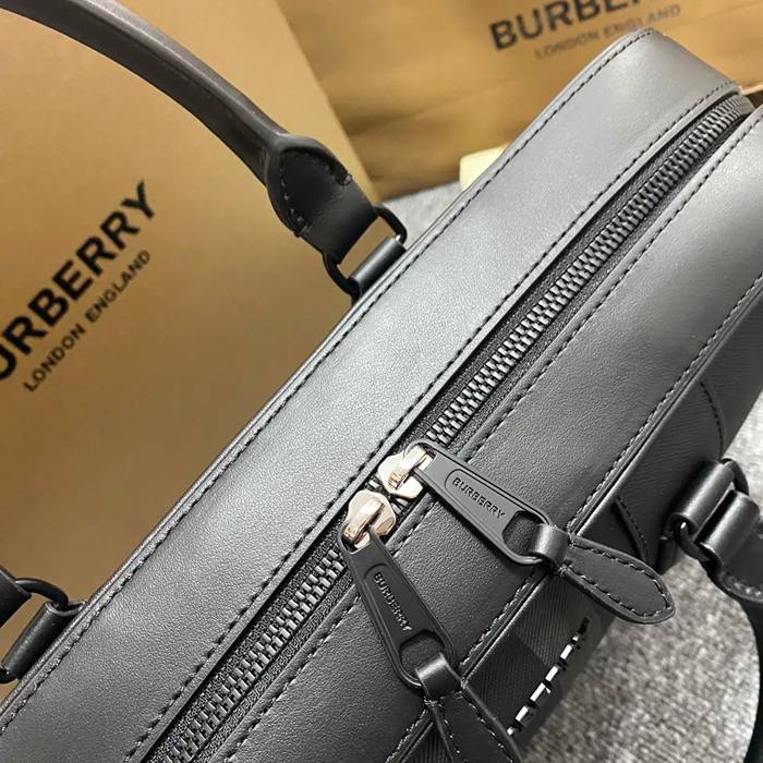 BURBERRY 7721 チェックブリーフケース サイズ:38x28cm