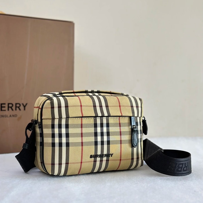 BURBERRY バーバリーチェック パディバッグ サイズ:22.5x16x6.5cm