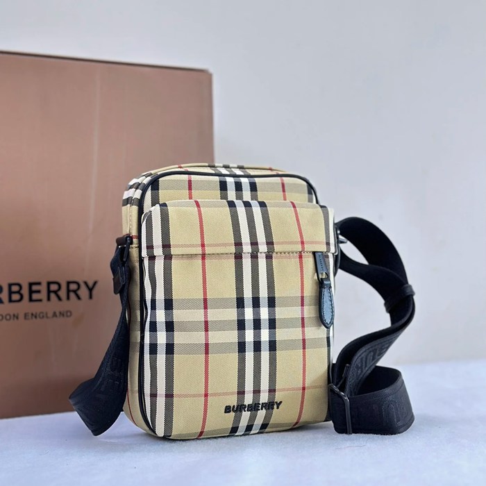 BURBERRY バーバリーチェック フレディバッグ サイズ:20.5x16cm