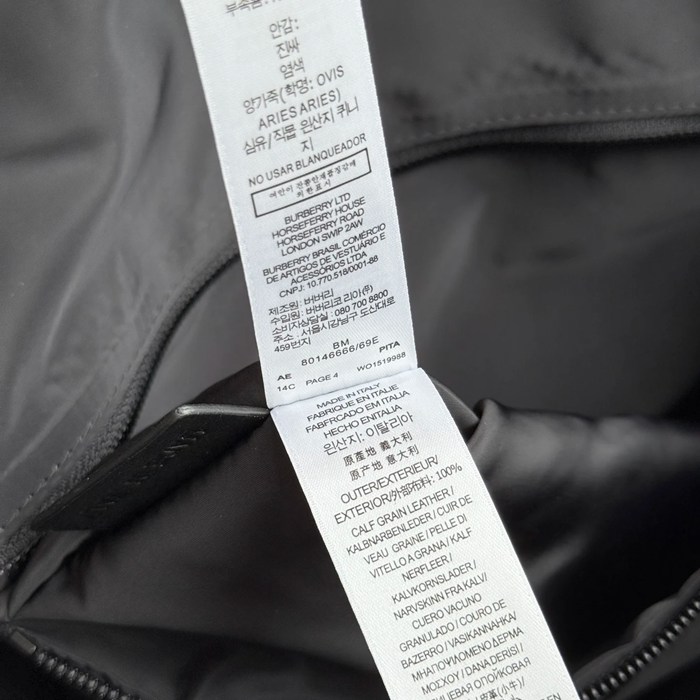 BURBERRY ナイロントラベルバッグ ニューTB素材 サイズ:50x29x19cm