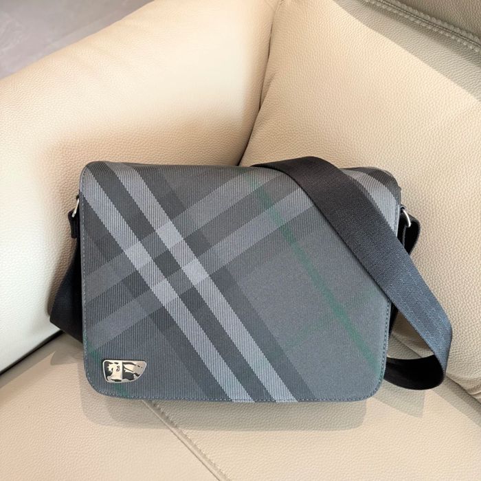 BURBERRY 8481 チェックメッセンジャー グリッド サイズ:28x23cm