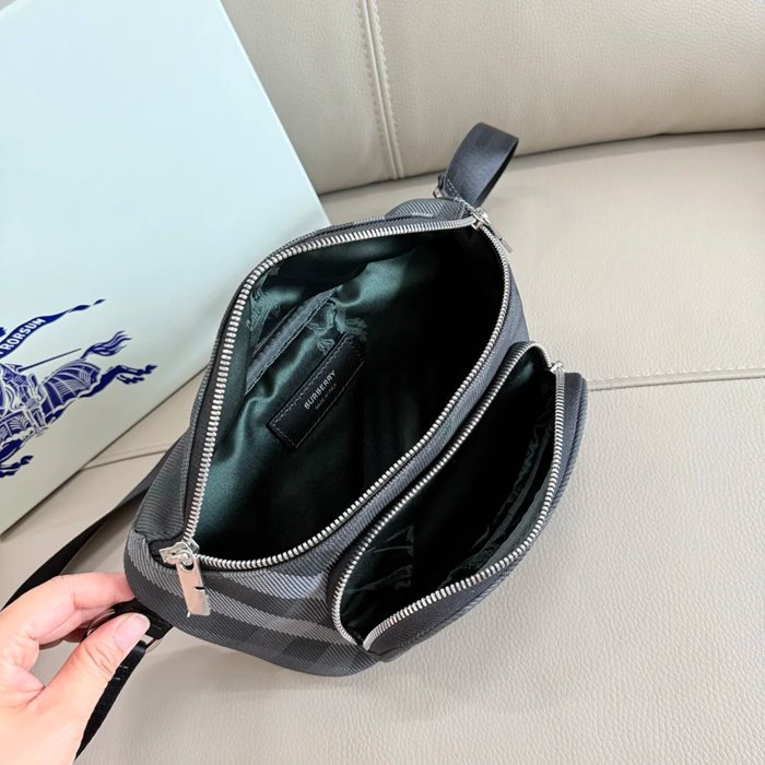 BURBERRY 3561 最新チェックウエストバッグ サイズ:27x14cm