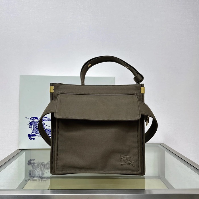 BURBERRY 7661 トレンチトート 小 サイズ:29x29x8.5cm BURBERRY 7661 トレンチトート 小 サイズ:29x29x8.5cm