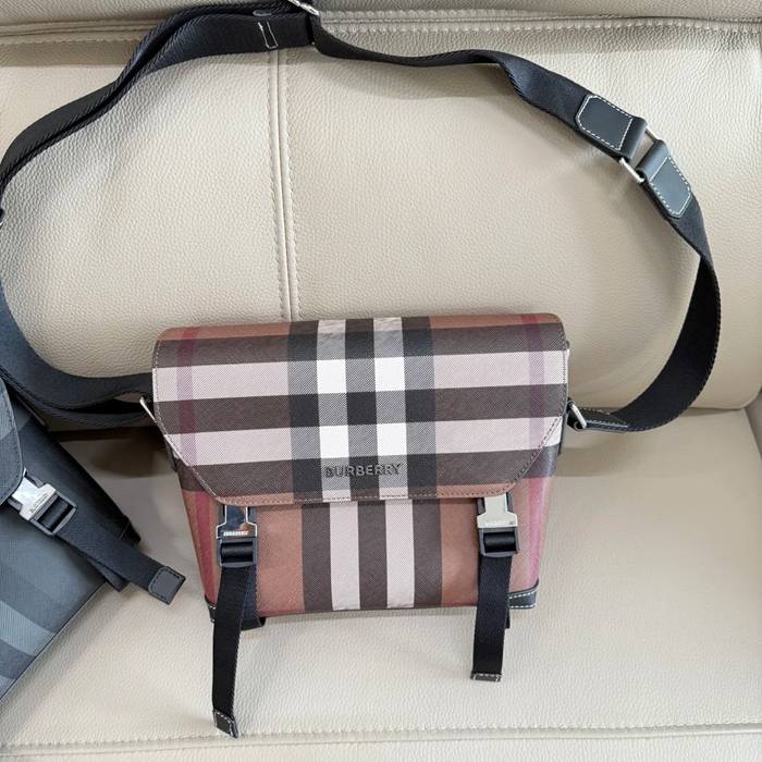 BURBERRY 2463 最新メッセンジャー サイズ:29x20x8.5cm BURBERRY 2463 最新メッセンジャー サイズ:29x20x8.5cm