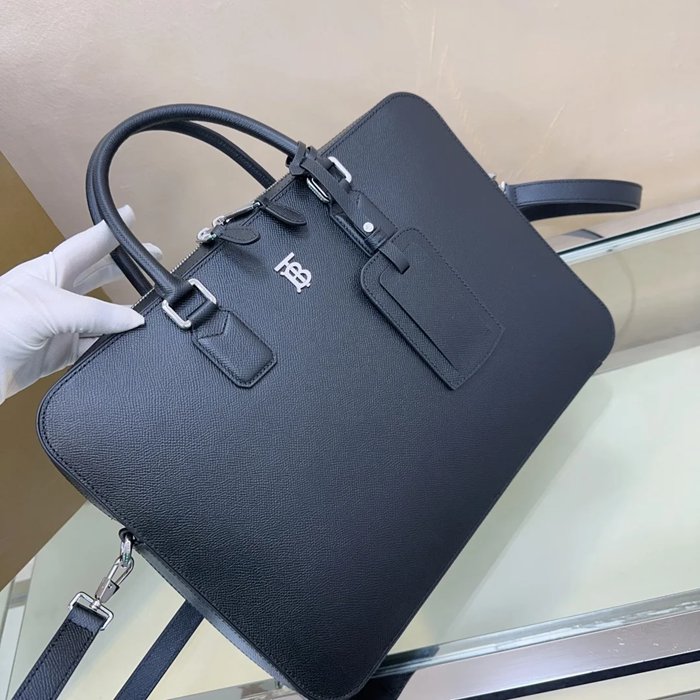 BURBERRY 8121 粒紋牛皮ブリーフケース サイズ:37.5x27cm