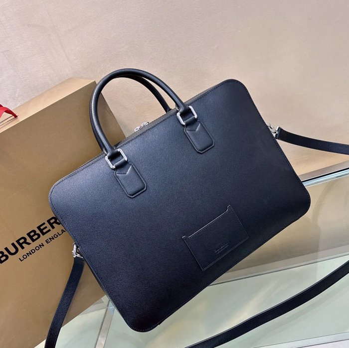 BURBERRY 8121 粒紋牛皮ブリーフケース サイズ:37.5x27cm