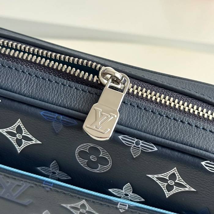 BURBERRY M28618 パターンメッセンジャー サイズ:25x18.5cm