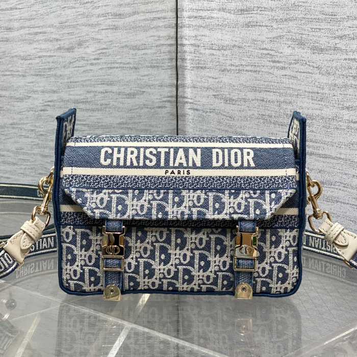 DIOR メッセンジャー 小 酒椰葉シリーズ サイズ:23x15cm DIOR メッセンジャー 小 酒椰葉シリーズ サイズ:23x15cm