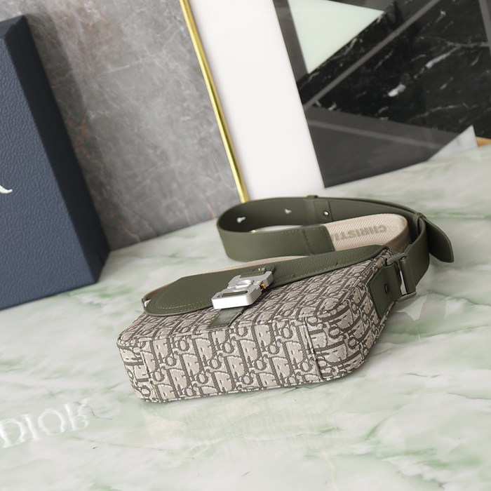 DIOR サドルメッセンジャー オブリーク カーキ サイズ:23x18cm