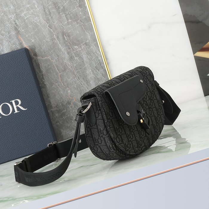 DIOR サドルメッセンジャー オブリーク 黒 サイズ:24x16.5x5.5cm