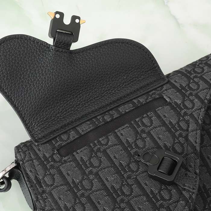 DIOR サドルメッセンジャー オブリーク 黒 サイズ:24x16.5x5.5cm