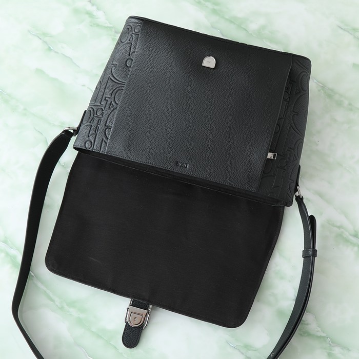 DIOR ディオールデイリー フラップメッセンジャー 中 サイズ:31x25x13cm