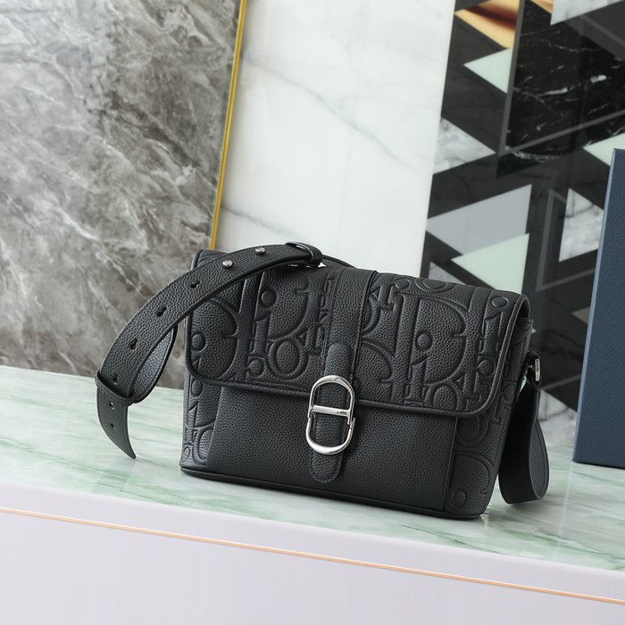 DIOR ディオールデイリー フラップメッセンジャー 大 サイズ:28x18x9.5cm DIOR ディオールデイリー フラップメッセンジャー 大 サイズ:28x18x9.5cm