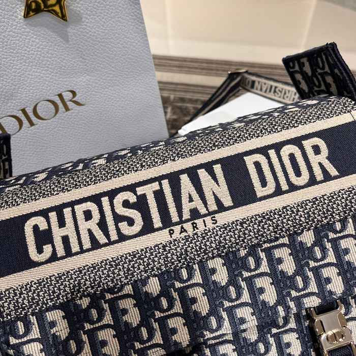 DIOR ディオールキャンプ メッセンジャー 中 サイズ:29x22x12cm