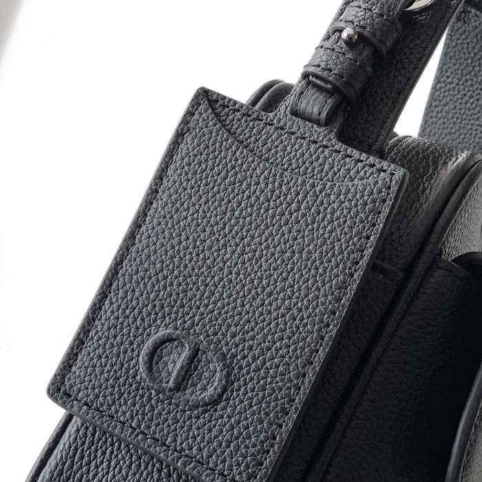 DIOR CDアイコン ジップメッセンジャー サイズ:24x16cm