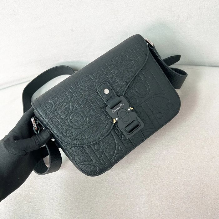 DIOR ヒットザロードオールレザーフラップメッセンジャー グラビティ サイズ:23x17.5cm