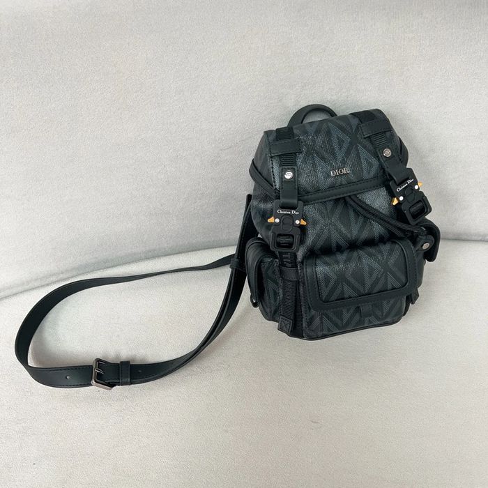 DIOR ヒットザロードミニリュック 黒ダイヤ サイズ:18.5x17.5cm DIOR ヒットザロードミニリュック 黒ダイヤ サイズ:18.5x17.5cm