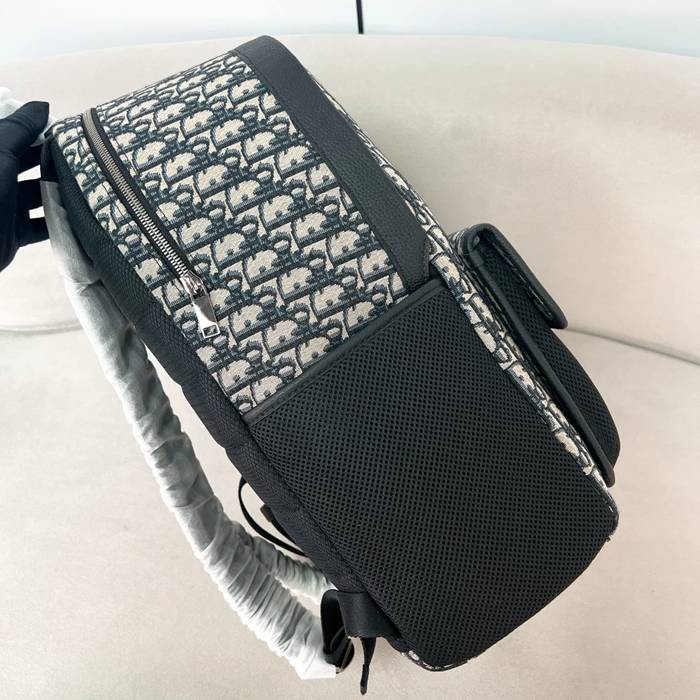 DIOR DR8リュック モノグラムキャンバス サイズ:41x31x15cm