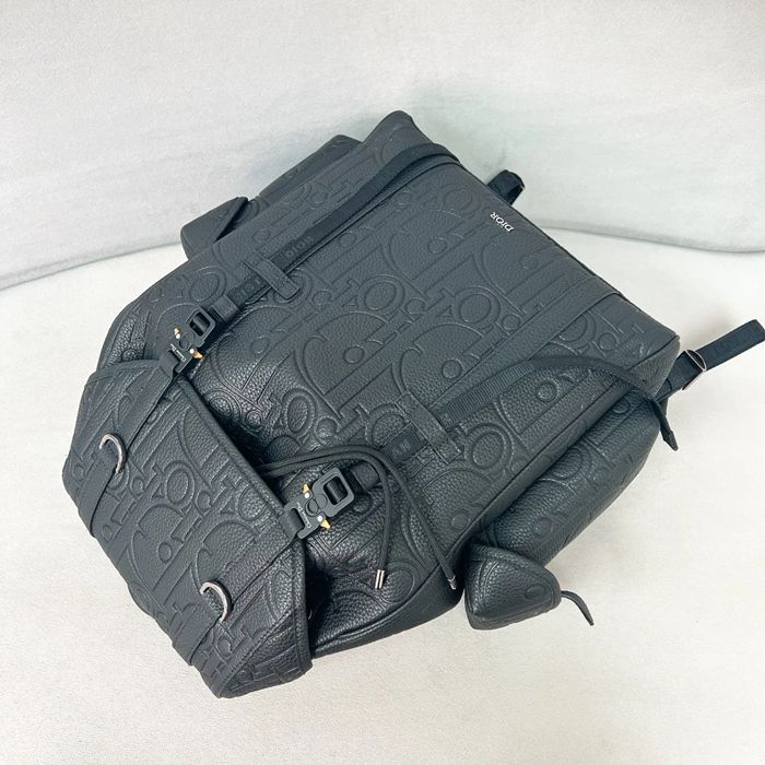 DIOR ヒットザロードオールレザーリュック グラビティ サイズ:43x43x18cm