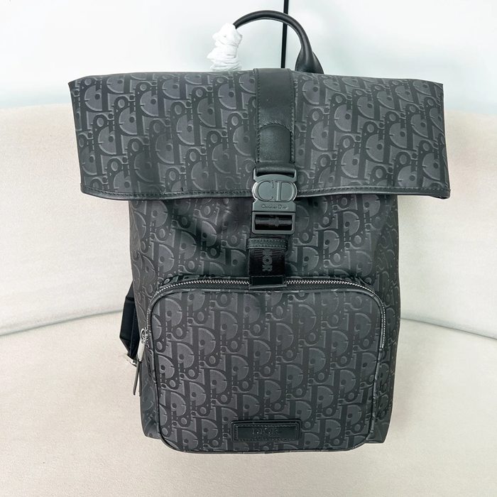 DIOR トレック巻き上げリュック オブリーク サイズ:41x29x16cm DIOR トレック巻き上げリュック オブリーク サイズ:41x29x16cm