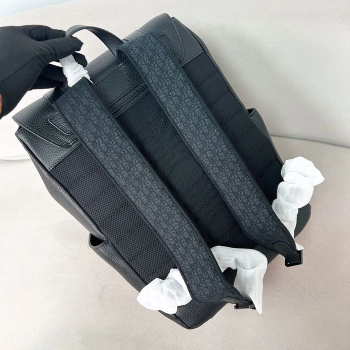 DIOR デイリーフラップリュック 粒面牛皮 サイズ:41x29x16cm