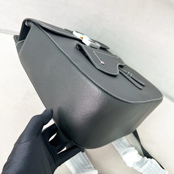 DIOR ギャロップリュック オールレザー サイズ:28x12cm