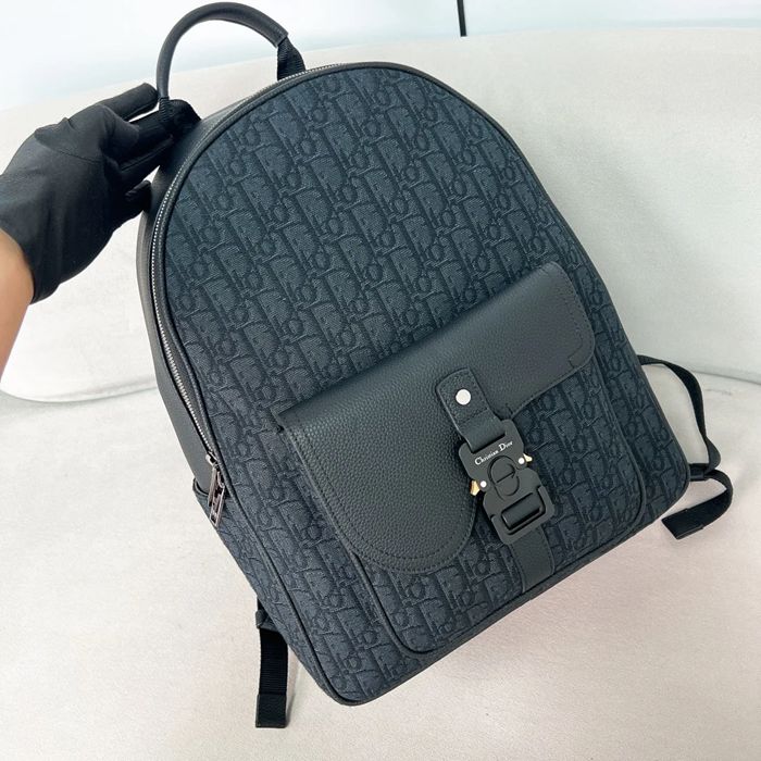 DIOR サドルリュック オブリーク サイズ:43.5x33x19.5cm