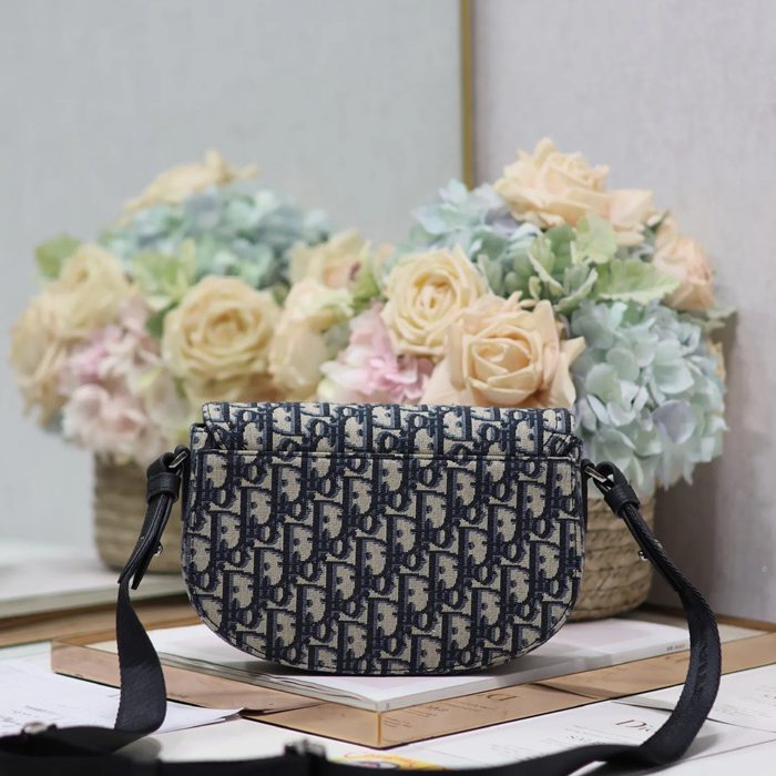 DIOR 325 プリント牛皮サドルフラップメッセンジャー 青布 サイズ:24x16.5x5.5cm
