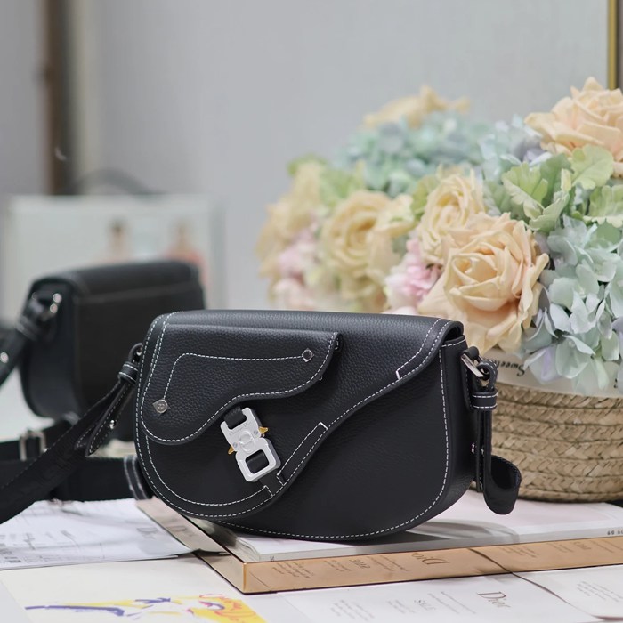 DIOR 325 プリント牛皮サドルフラップメッセンジャー サイズ:24x16.5x5.5cm