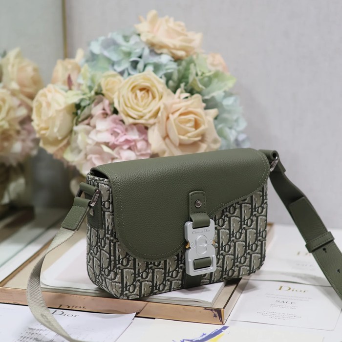 DIOR 049 プリント牛皮サドルフラップメッセンジャー サイズ:23x17cm