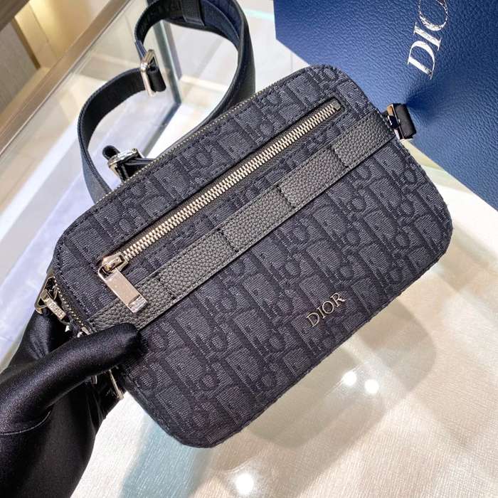 DIOR サファリメッセンジャー オブリーク サイズ:22x15cm