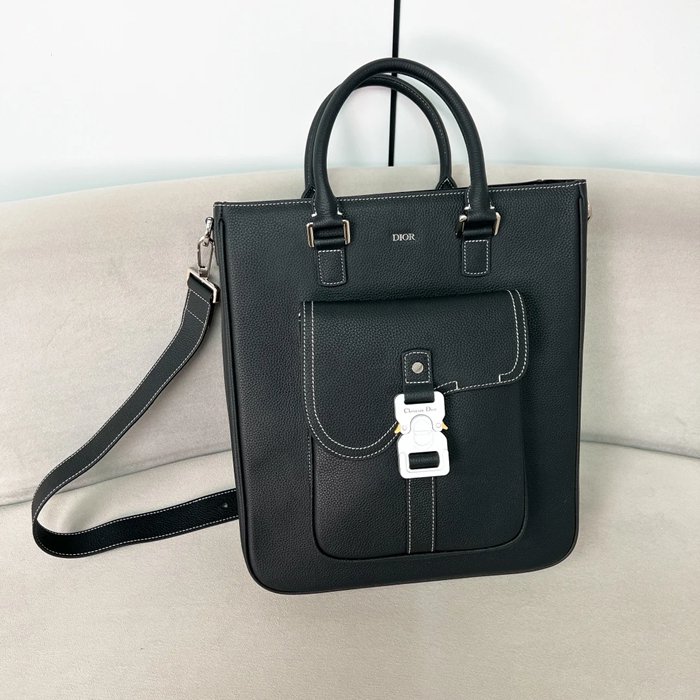 DIOR サドルトート 黒粒面カーフ サイズ:36x32x13.5cm DIOR サドルトート 黒粒面カーフ サイズ:36x32x13.5cm