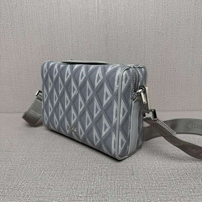 DIOR ジップメッセンジャー リンゴット サイズ:22x15cm