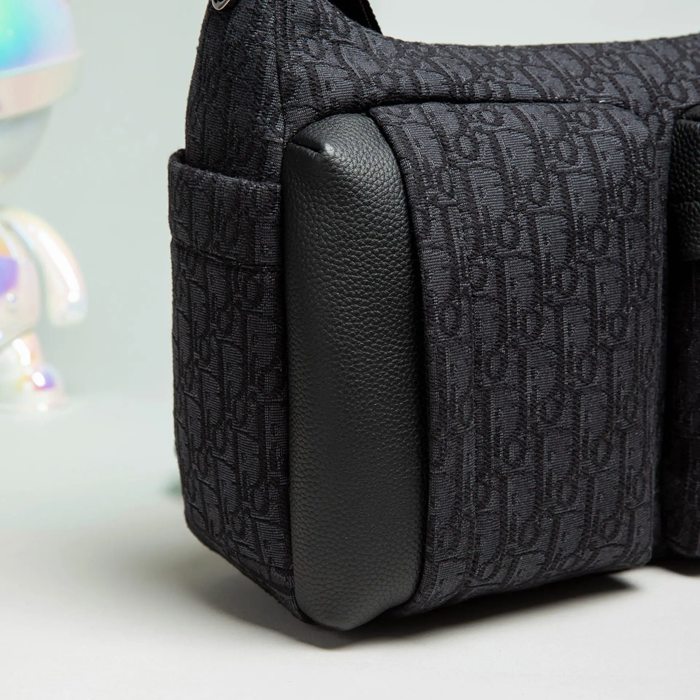 DIOR プリント餃子バッグ ライダーソフト サイズ:36x30.5x14.5cm