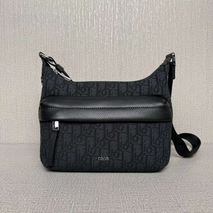 DIOR 餃子バッグ ライダーソフト サイズ:25x22cm DIOR 餃子バッグ ライダーソフト サイズ:25x22cm
