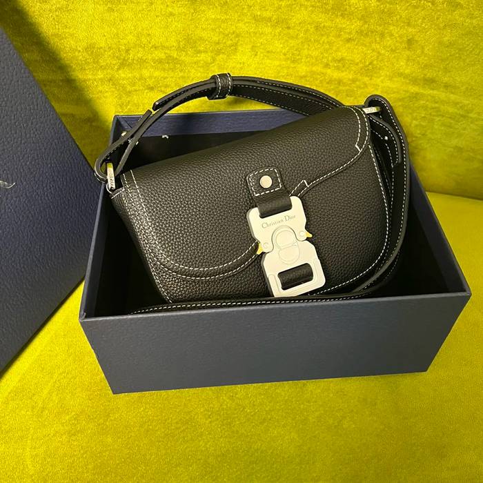 DIOR サドルメッセンジャー 荔枝紋牛皮 サイズ:19.5x13x4.3cm
