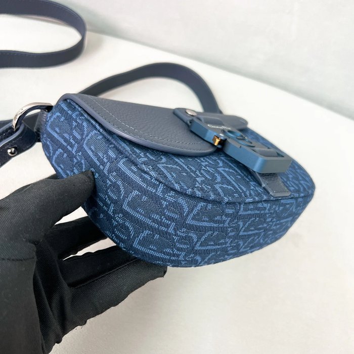 DIOR サドルメッセンジャー mini ネイビー サイズ:19.5x13x4.3cm
