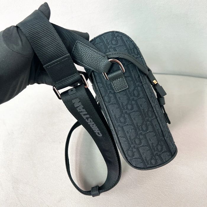 DIOR 黒粒面牛皮メッセンジャー ヒットザロード サイズ:20x13cm