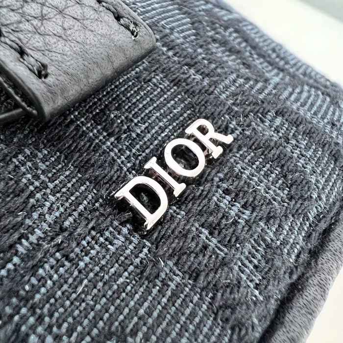 DIOR 黒粒面牛皮メッセンジャー ヒットザロード サイズ:20x13cm