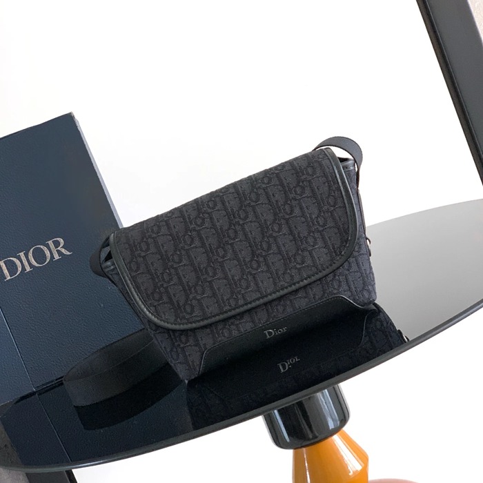 DIOR 2DBCA627YUS プリントフラップメッセンジャー ジェット ブラック サイズ:20x15x7.5cm