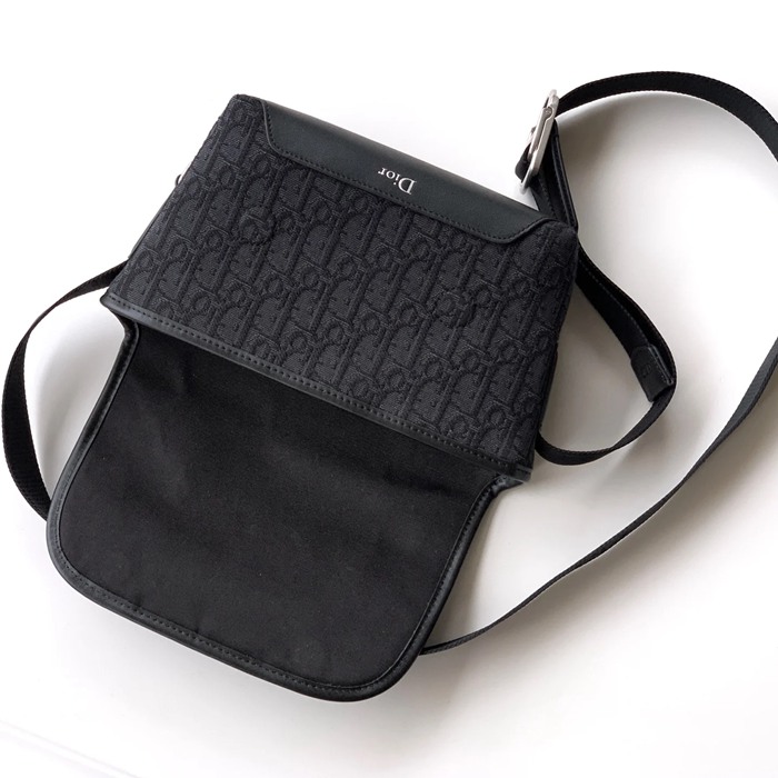 DIOR 2DBCA627YUS プリントフラップメッセンジャー ジェット ブラック サイズ:20x15x7.5cm