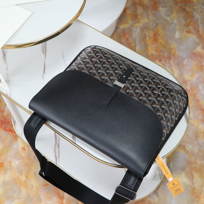 GOYARD クルシエメッセンジャー サイズ:32x25cm