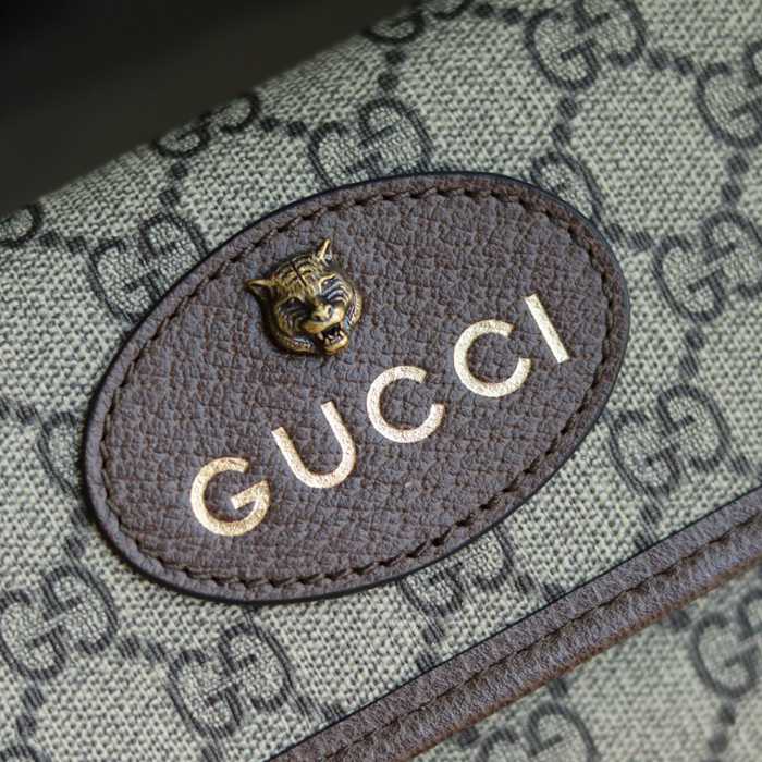 GUCCI ユニセックス斜め掛け サイズ:20x13x2.5cm