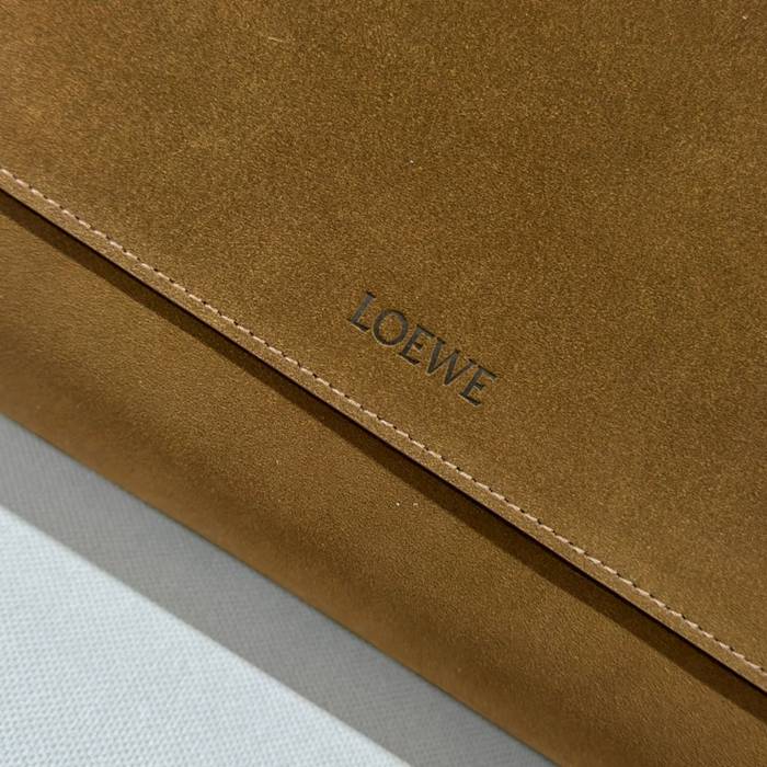 LOEWE 062404 スエード牛皮革 フラメンコ サイズ:34x24x12cm