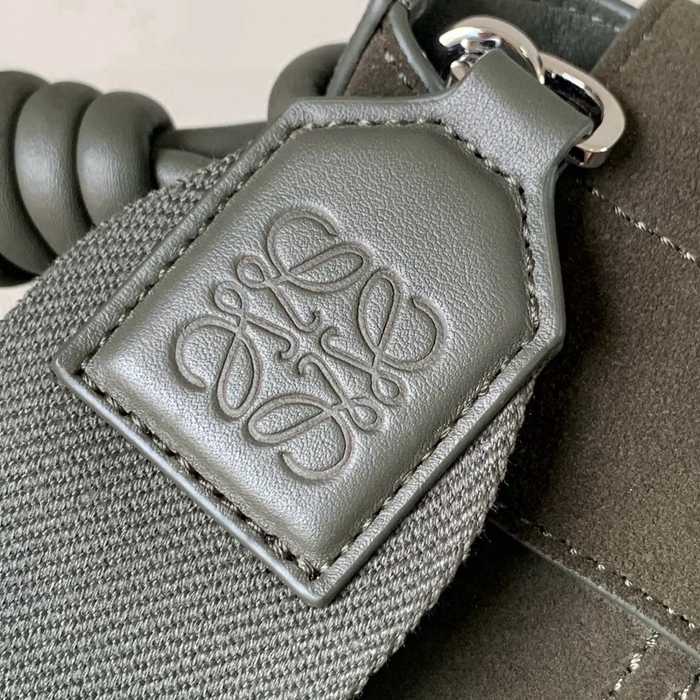 LOEWE 9059 光沢柔らか牛皮革 フラメンコ サイズ:34x24x12cm