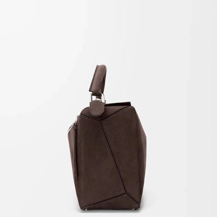 LOEWE 9172 大粒面牛バエル パズル サイズ:33x21.5x17.5cm