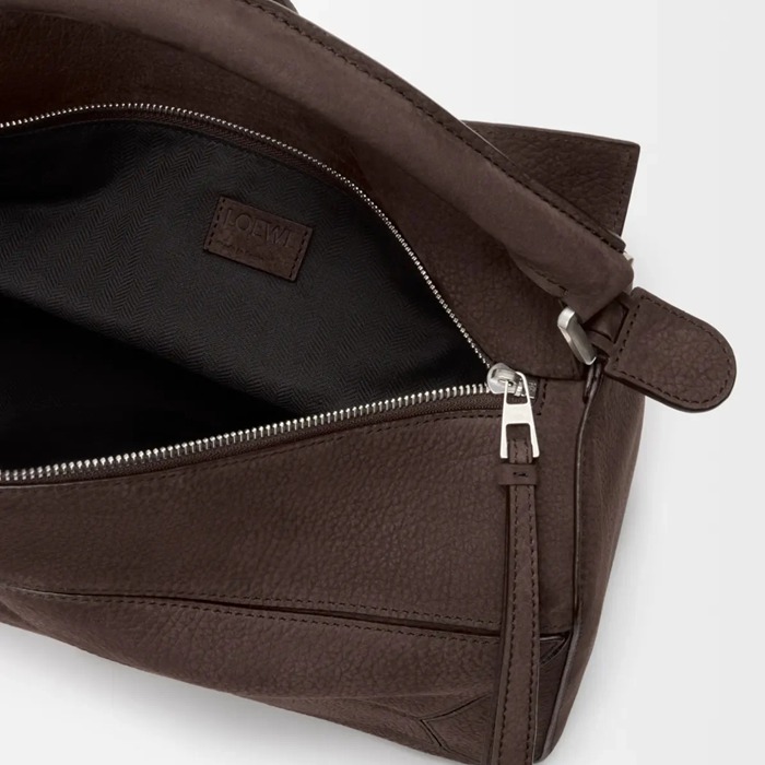 LOEWE 9172 大粒面牛バエル パズル サイズ:33x21.5x17.5cm