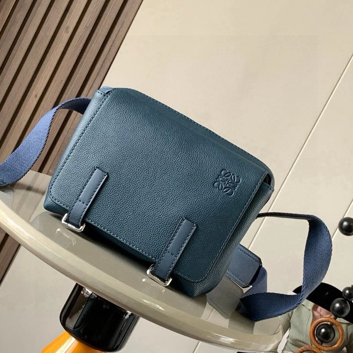 LOEWE 9012 新作XSメッセンジャー 青荔 サイズ: LOEWE 9012 新作XSメッセンジャー 青荔 サイズ: