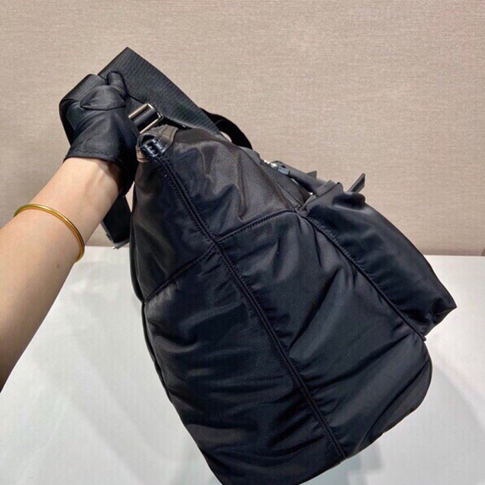 PRADA 2VC040 トラベルバッグ サイズ:45x29x25cm
